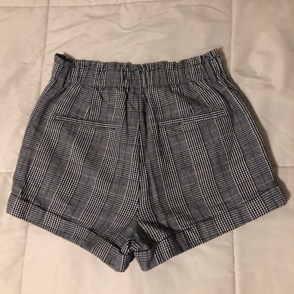 High Waisted Shorts - Picture 2 of 4